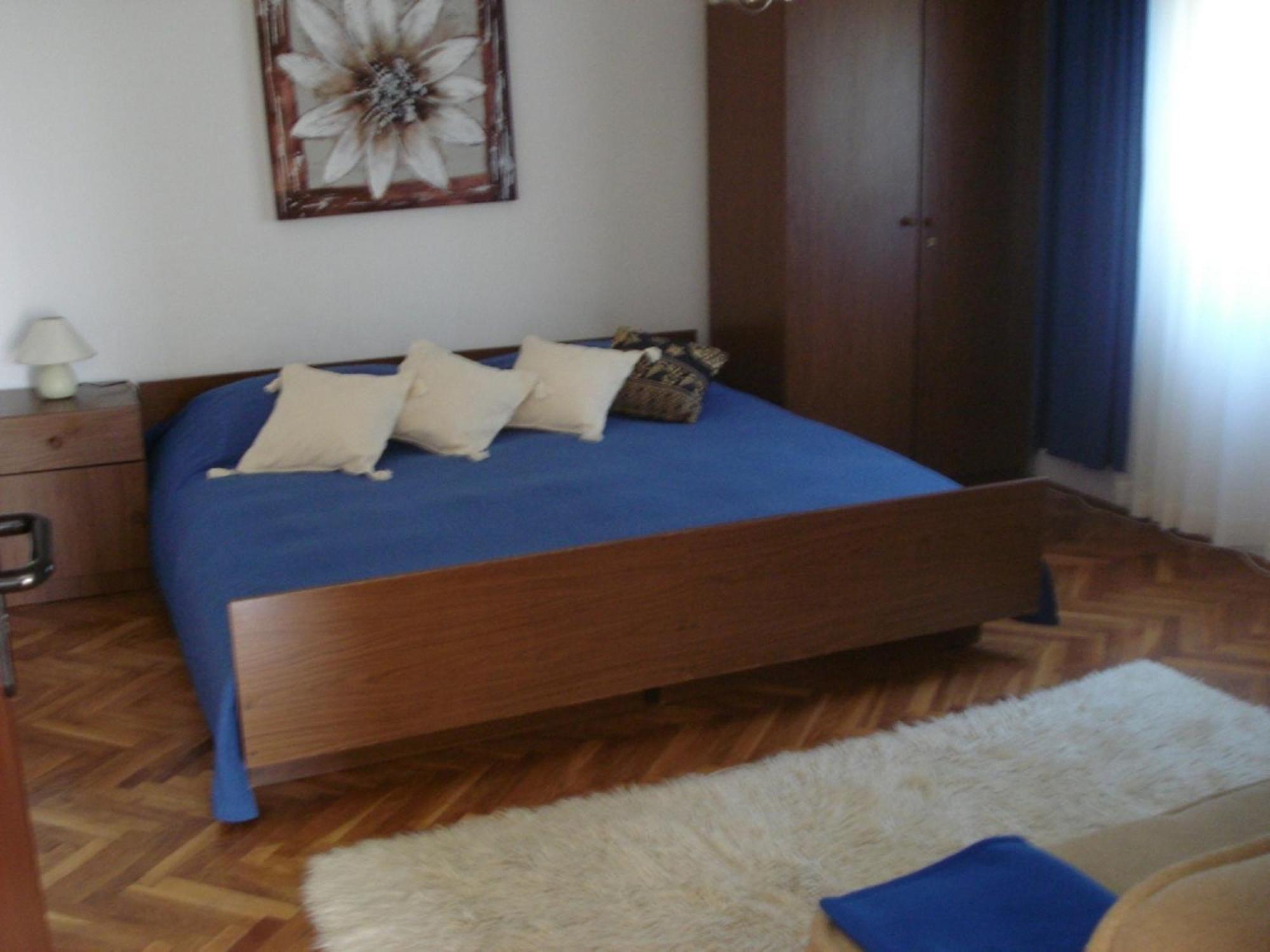 Apartments Xenia เพทรอซาเน ภายนอก รูปภาพ