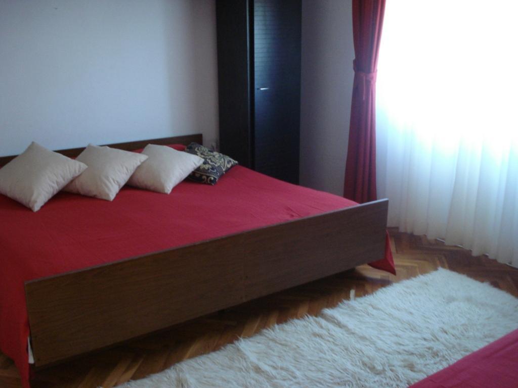 Apartments Xenia เพทรอซาเน ห้อง รูปภาพ