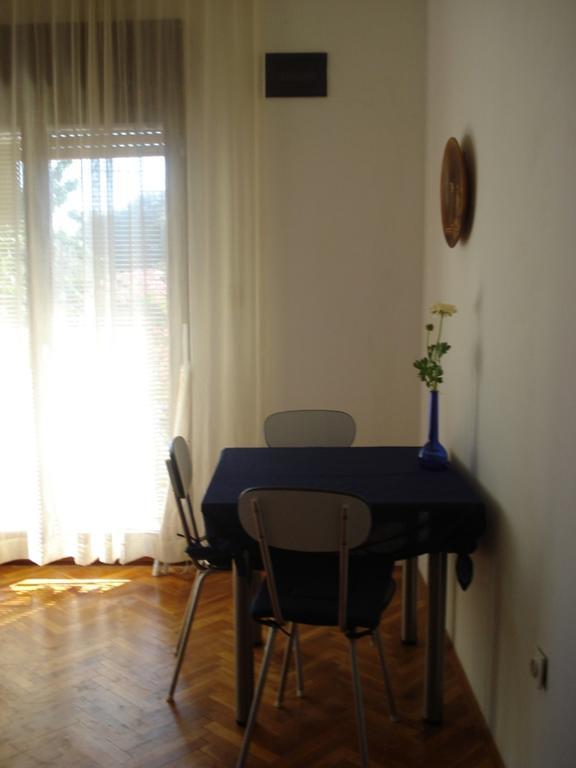 Apartments Xenia เพทรอซาเน ภายนอก รูปภาพ